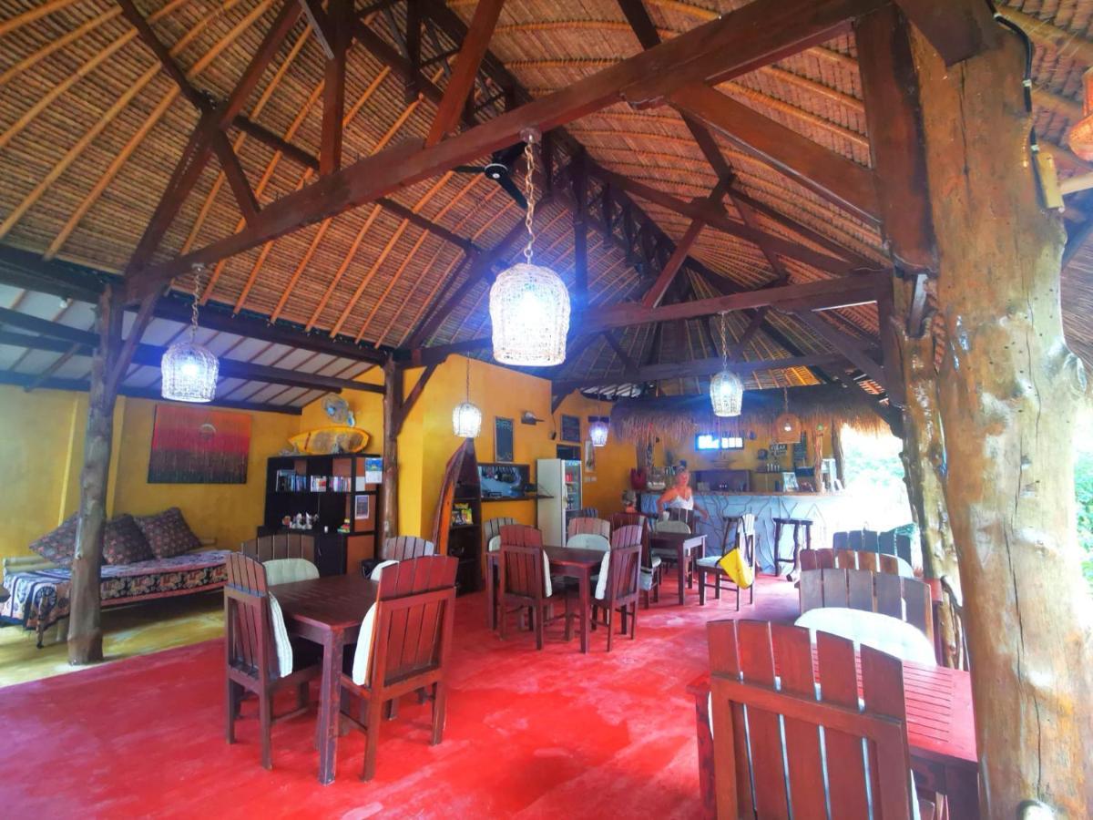 Kampung Meno Bungalows Gili Meno Exterior photo