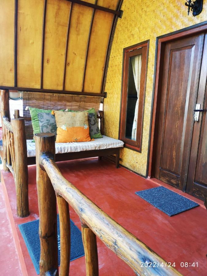 Kampung Meno Bungalows Gili Meno Room photo