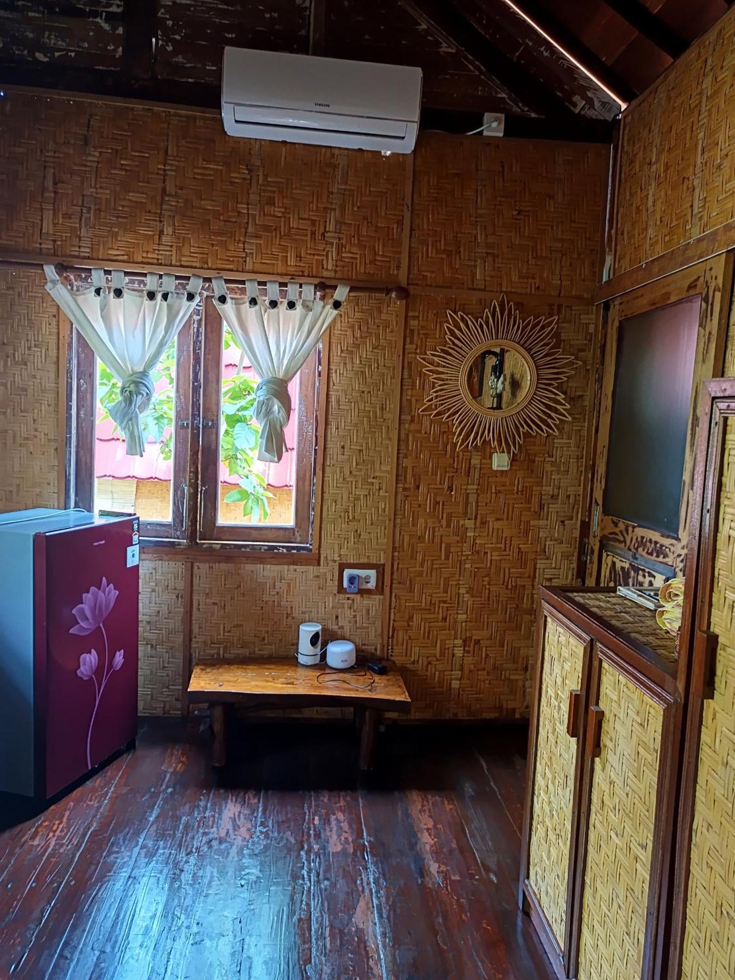 Kampung Meno Bungalows Gili Meno Exterior photo