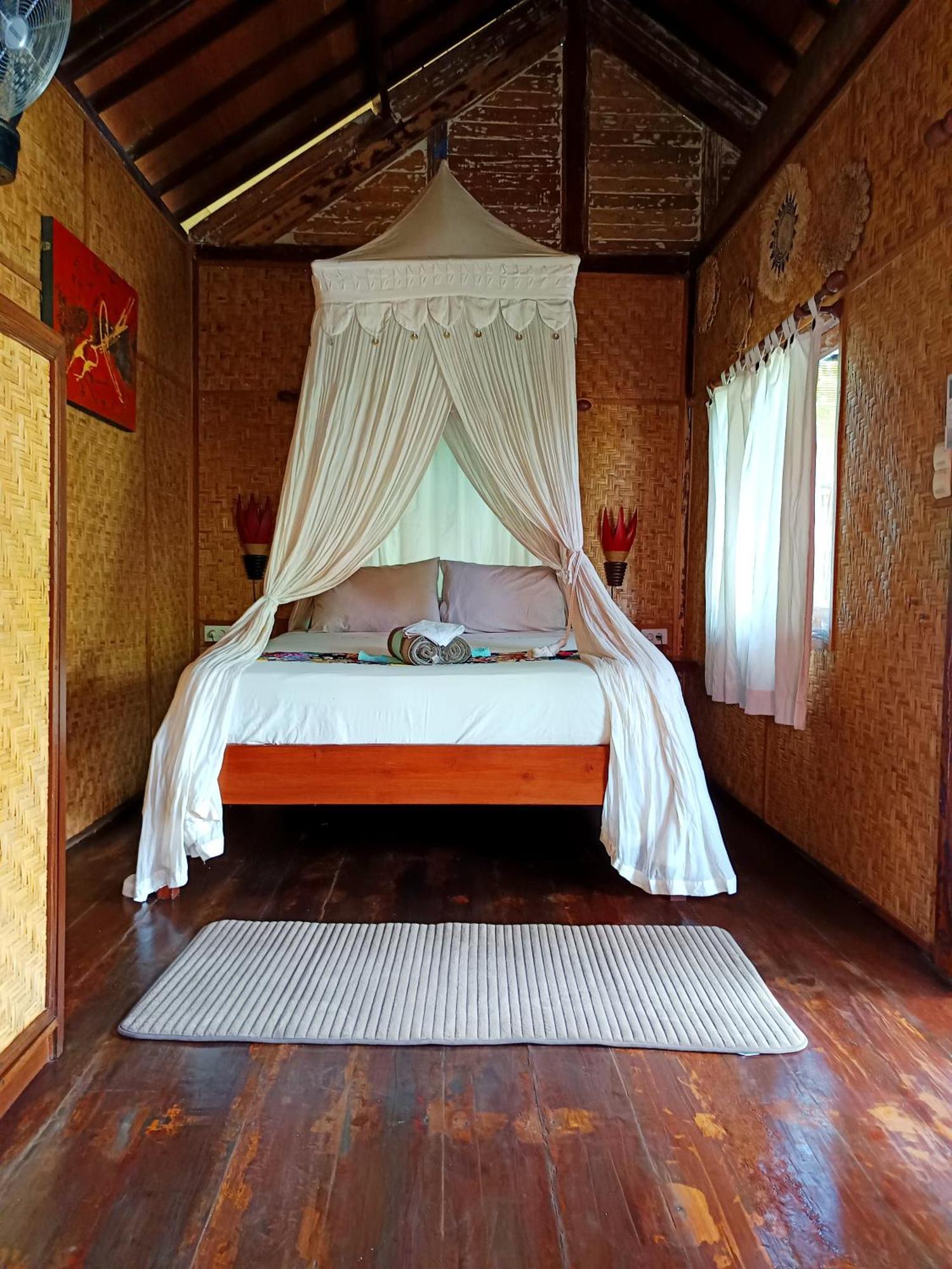 Kampung Meno Bungalows Gili Meno Exterior photo