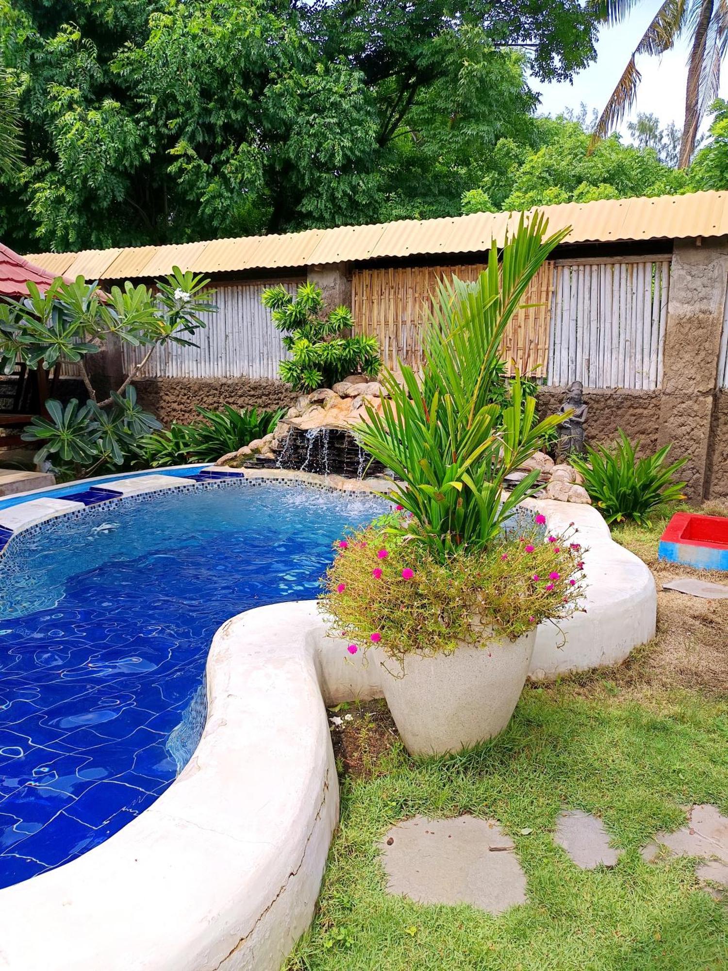 Kampung Meno Bungalows Gili Meno Exterior photo