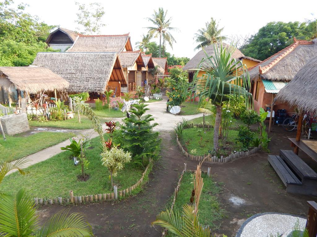 Kampung Meno Bungalows Gili Meno Exterior photo